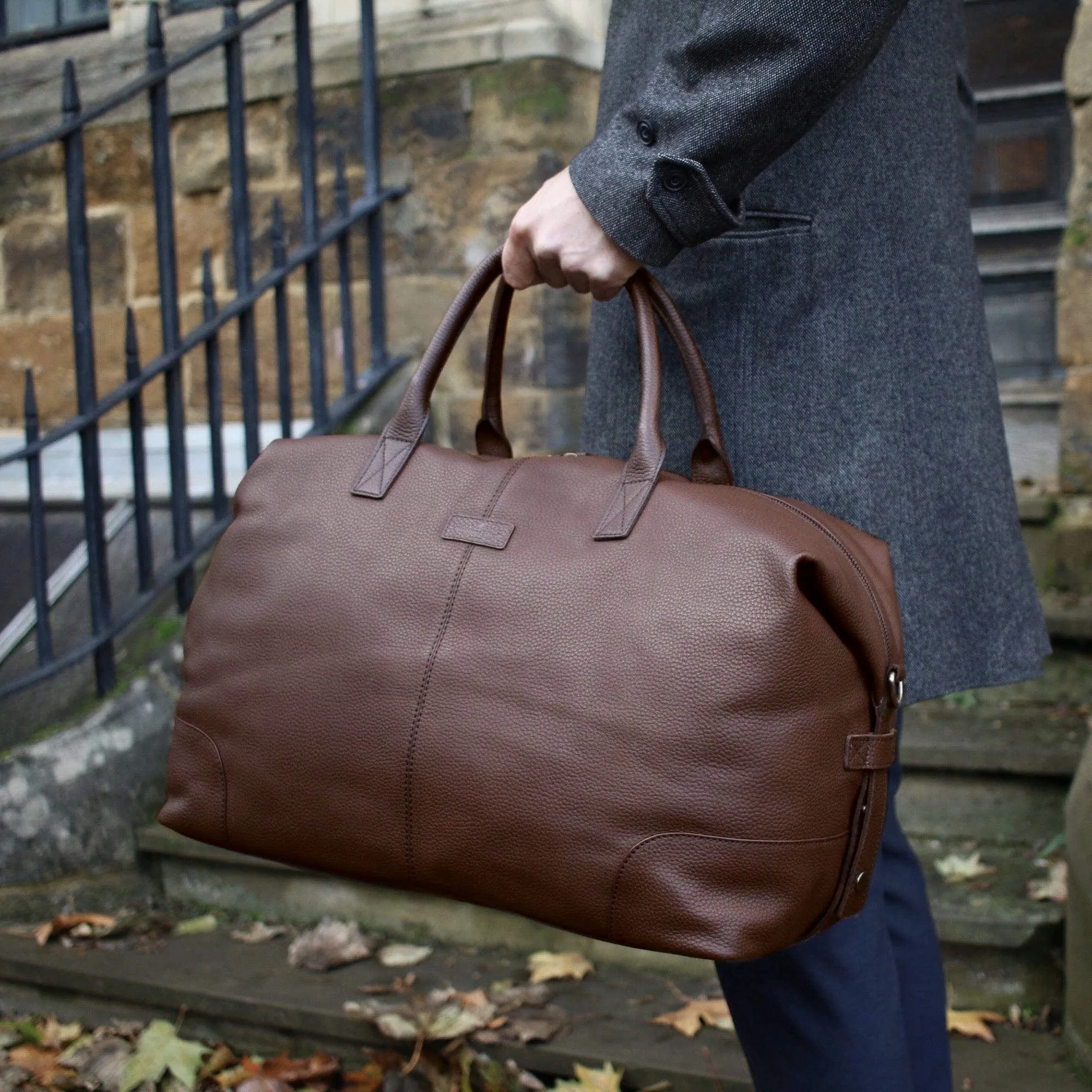 Leather Weekend Bag Brown