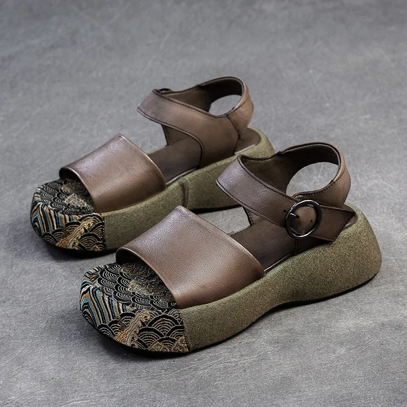 Women Retro Pattern Leather Thick Soled Casual Sandals